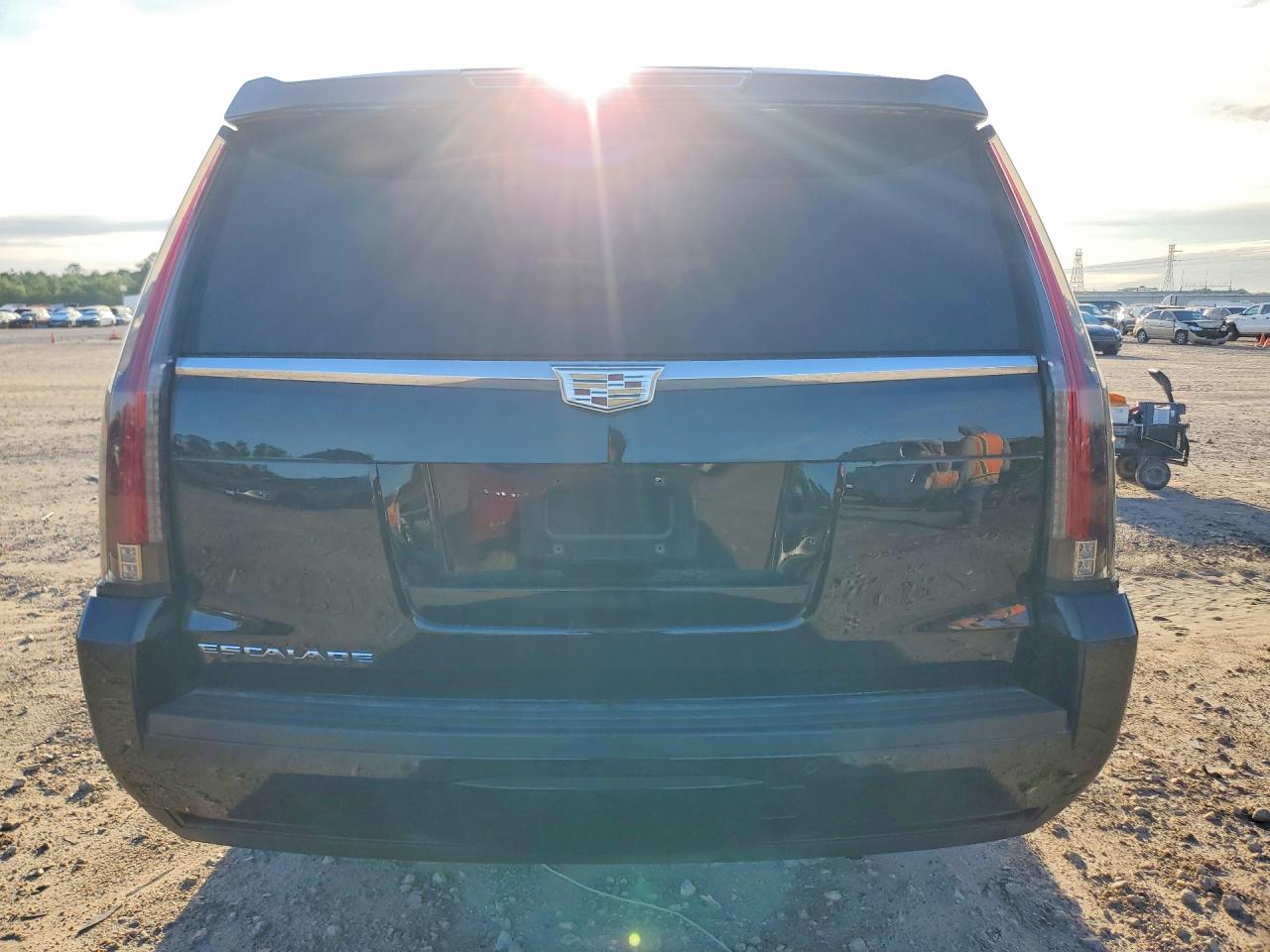 2016 CADILLAC ESCALADE ESV PLATINUM photo 16