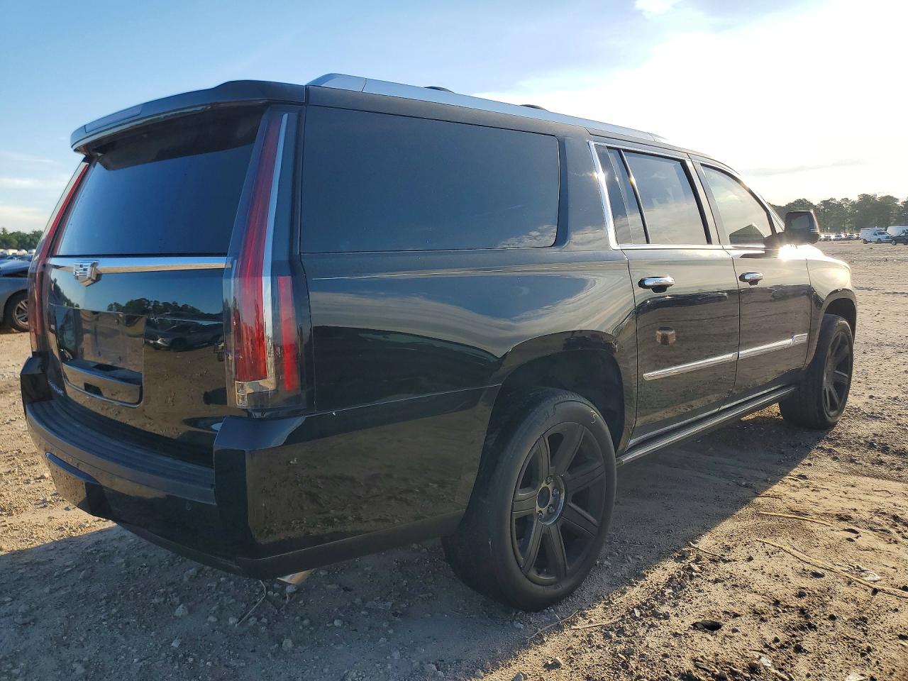 2016 CADILLAC ESCALADE ESV PLATINUM photo 7