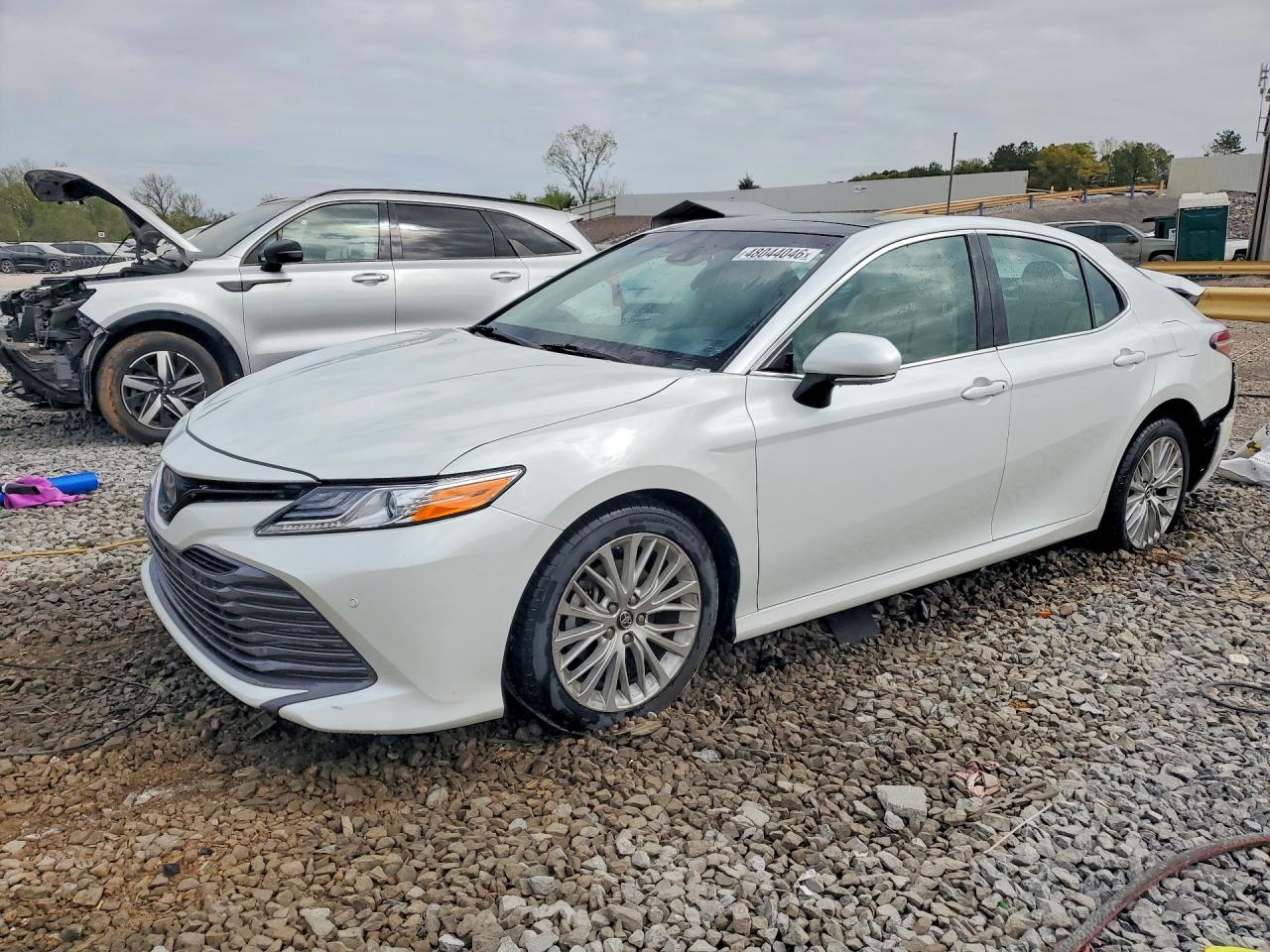 2018 TOYOTA CAMRY