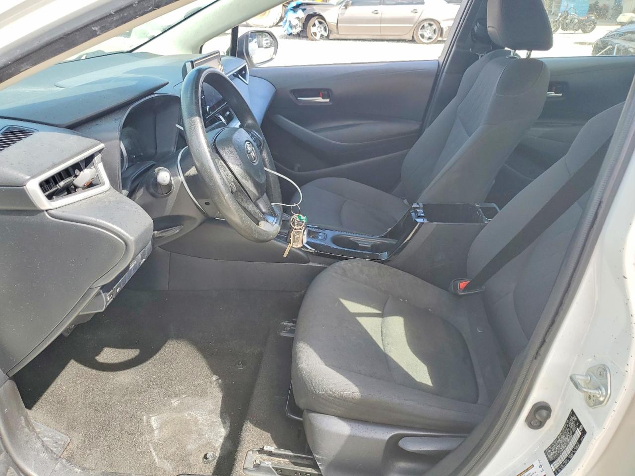 2020 TOYOTA COROLLA LE photo 13
