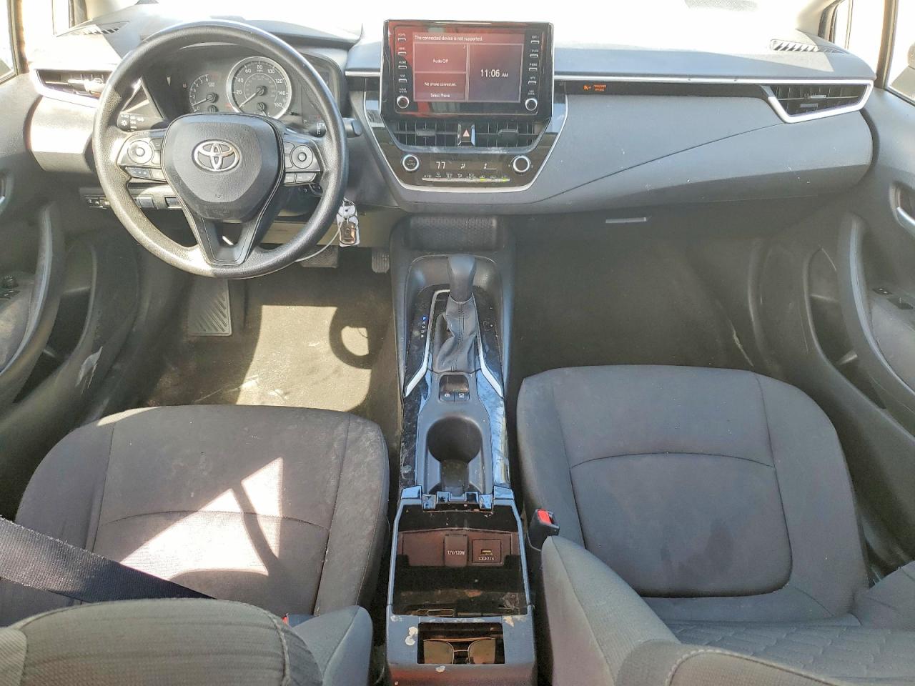 2020 TOYOTA COROLLA LE photo 15