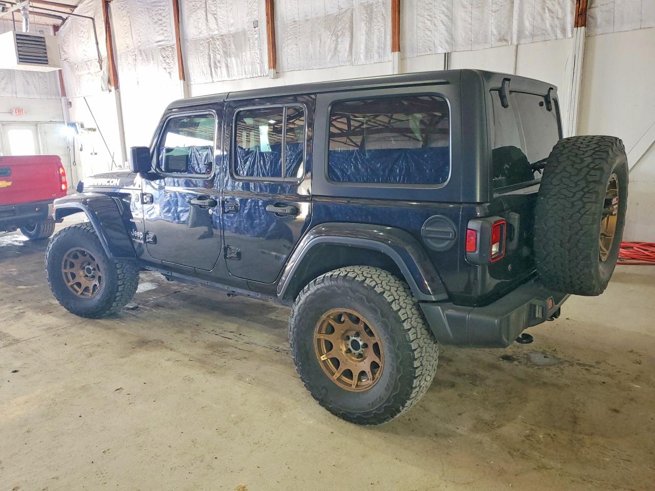 2018 JEEP WRANGLER UNLIMITED SAHARA photo 3