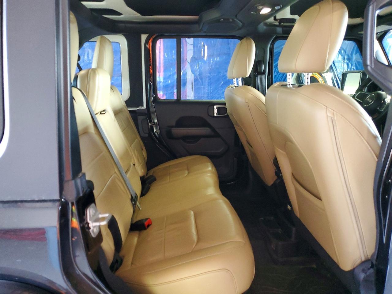 2018 JEEP WRANGLER UNLIMITED SAHARA photo 19