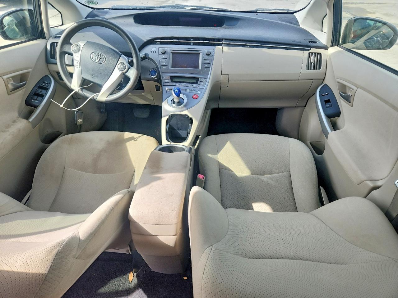 2013 TOYOTA PRIUS TWO photo 15