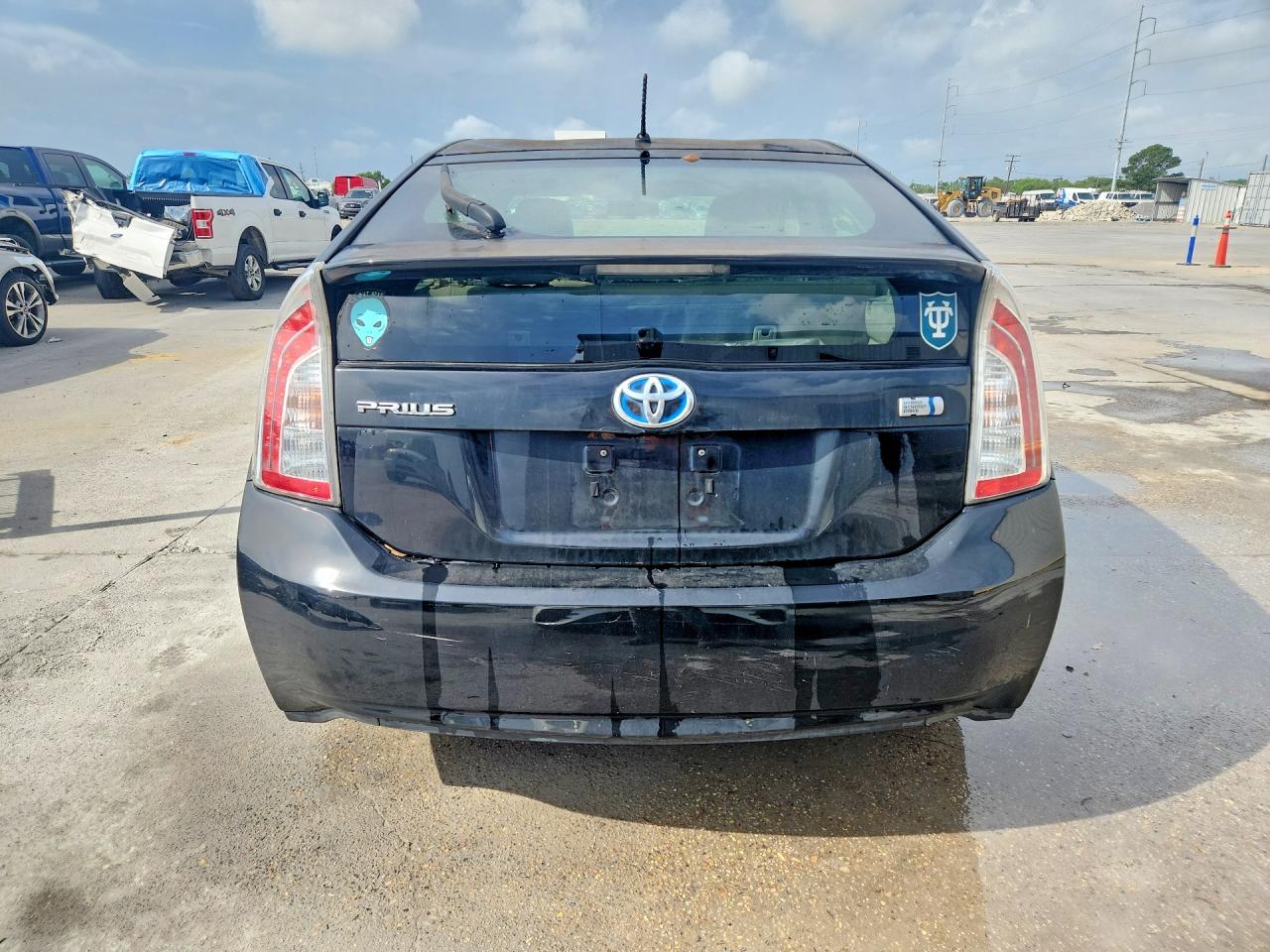 2013 TOYOTA PRIUS TWO photo 11
