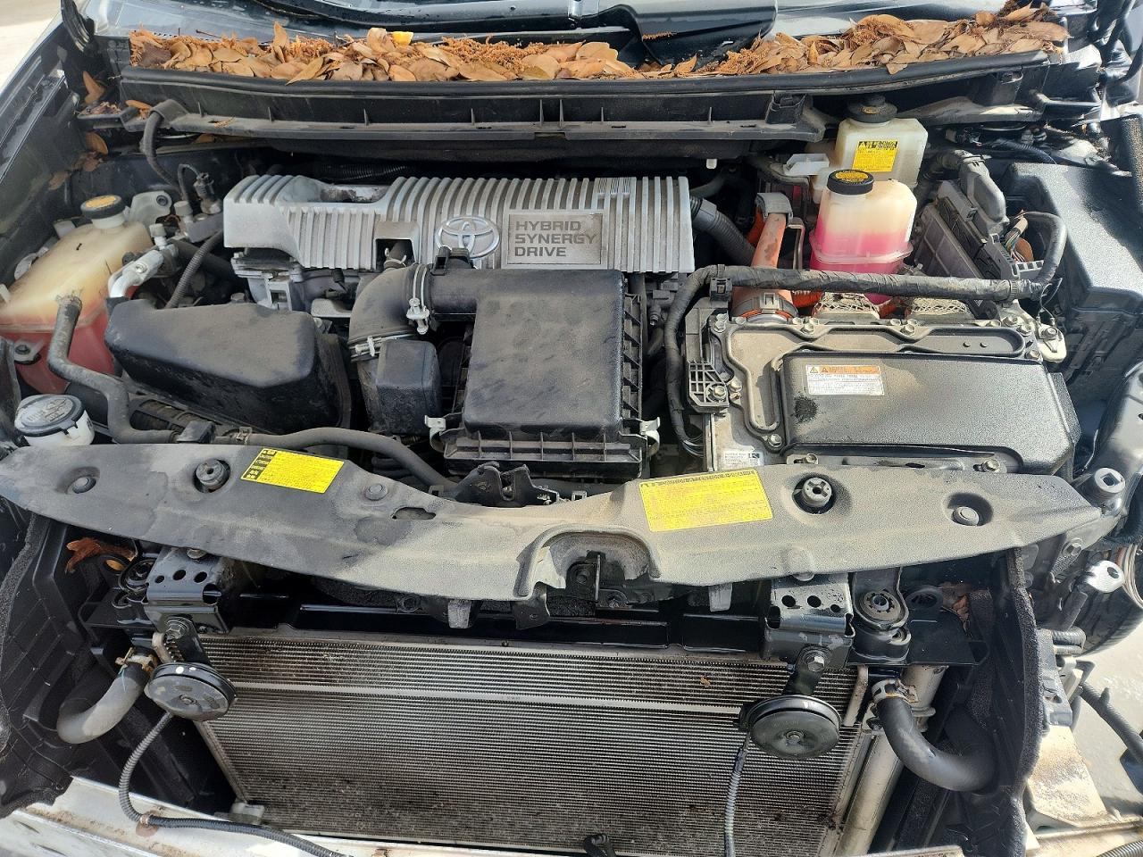 2013 TOYOTA PRIUS TWO photo 21