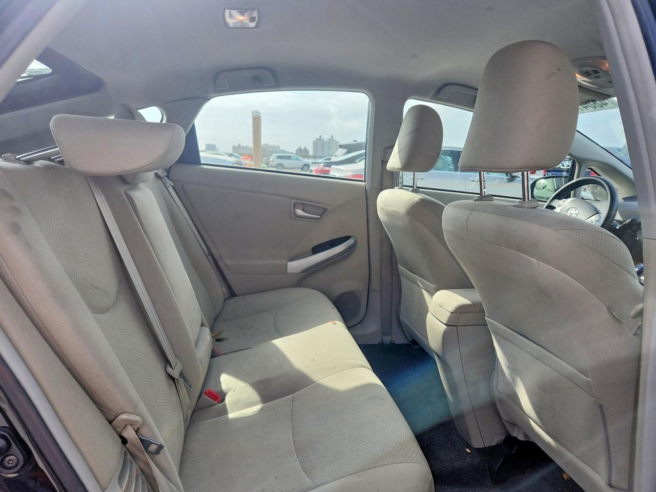 2013 TOYOTA PRIUS TWO photo 19