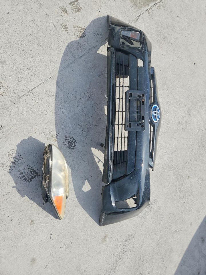 2013 TOYOTA PRIUS TWO photo 23