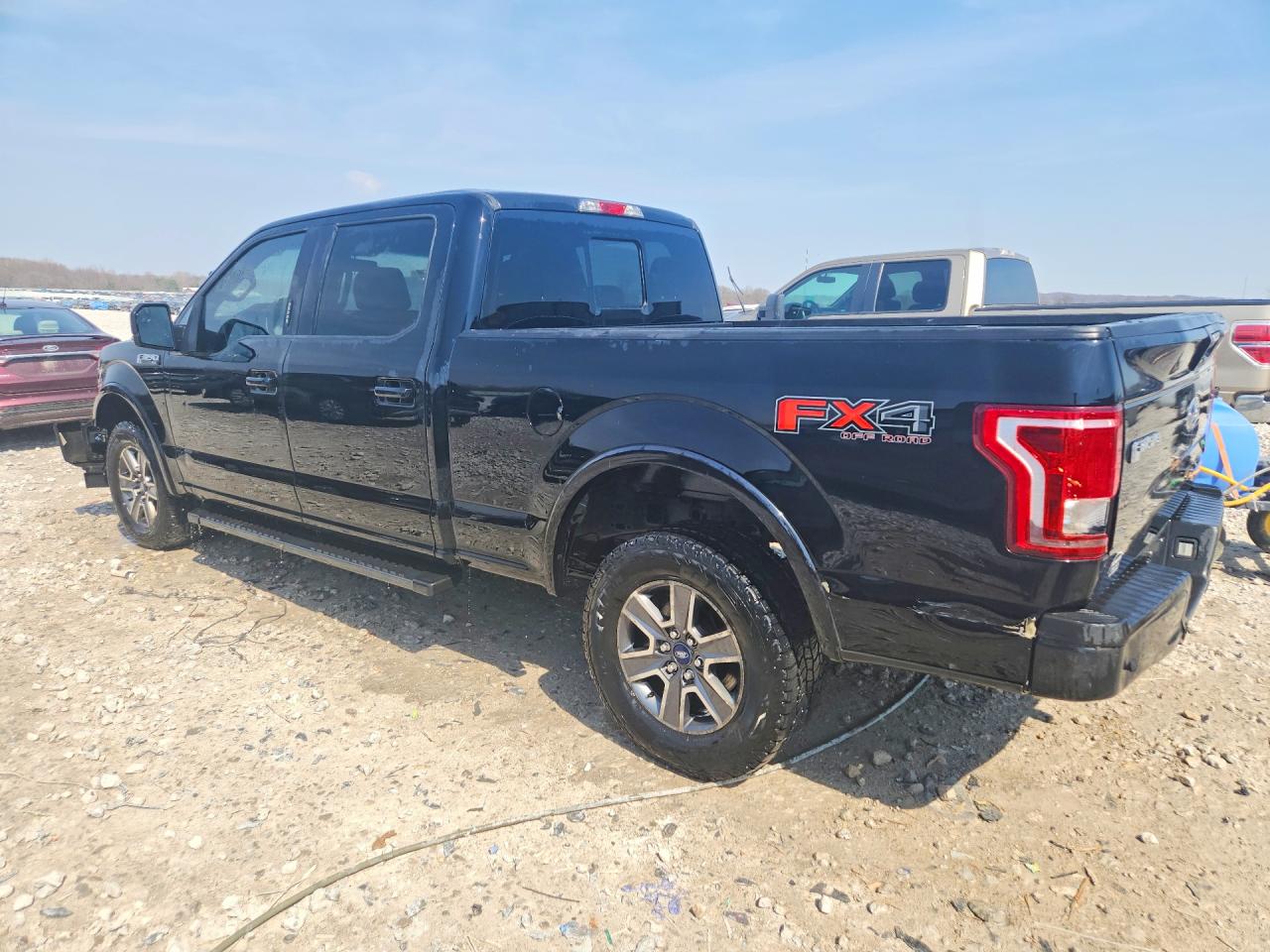 2017 FORD F150 SUPERCREW photo 2