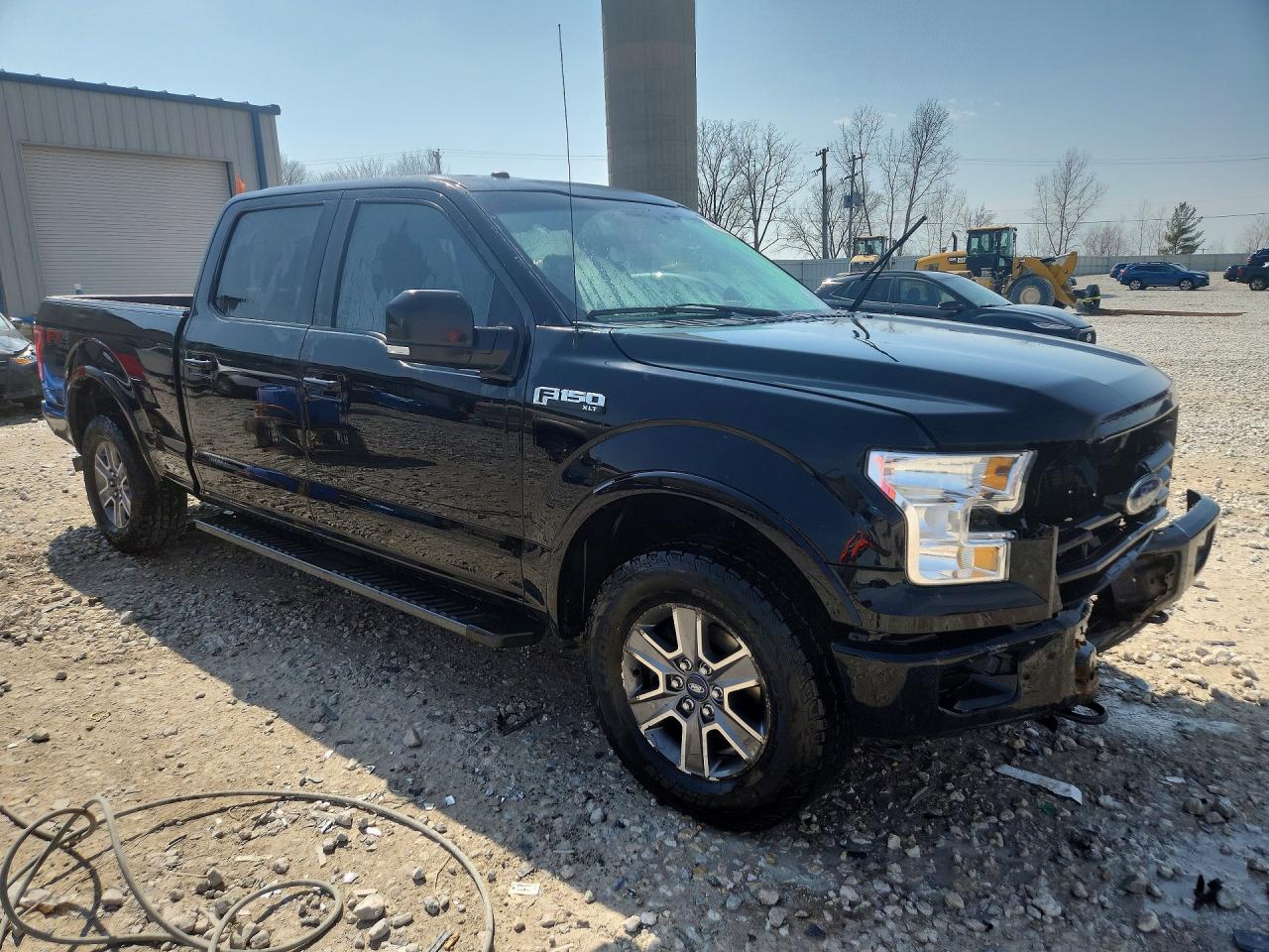 2017 FORD F150 SUPERCREW photo 4