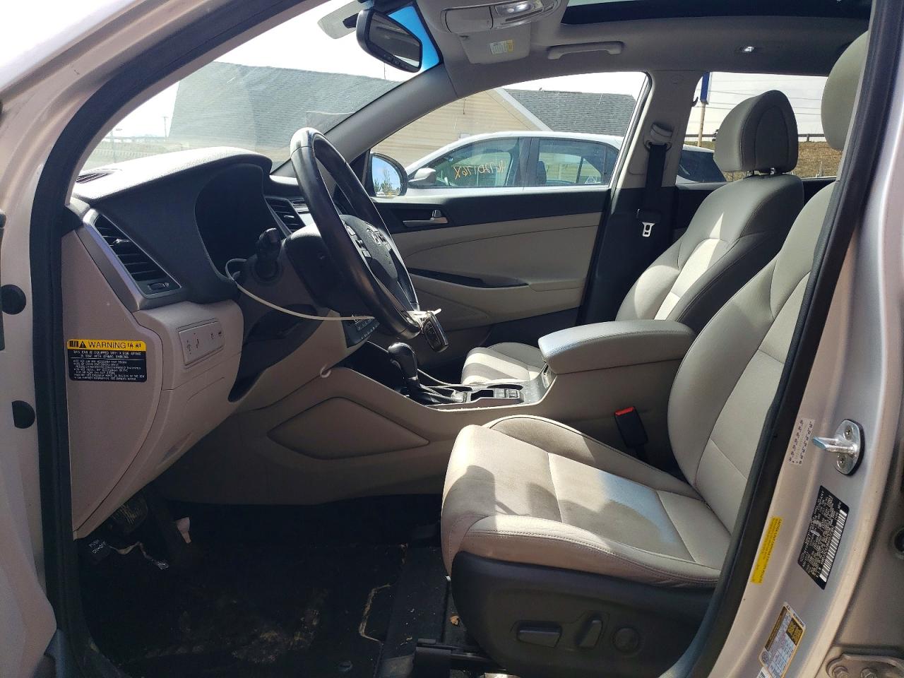 2017 HYUNDAI TUCSON VALUE photo 13