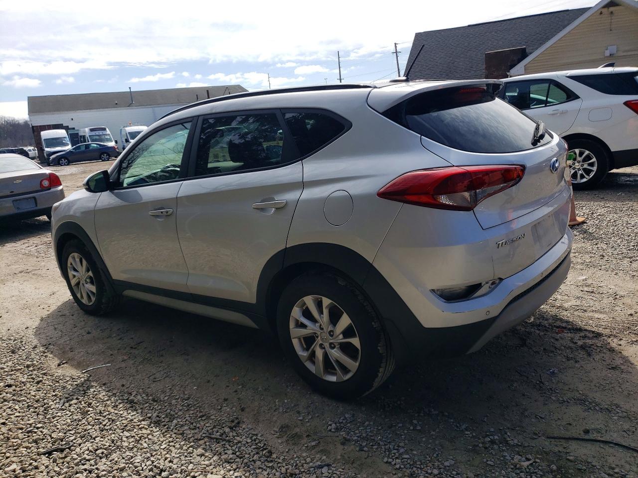 2017 HYUNDAI TUCSON VALUE photo 3