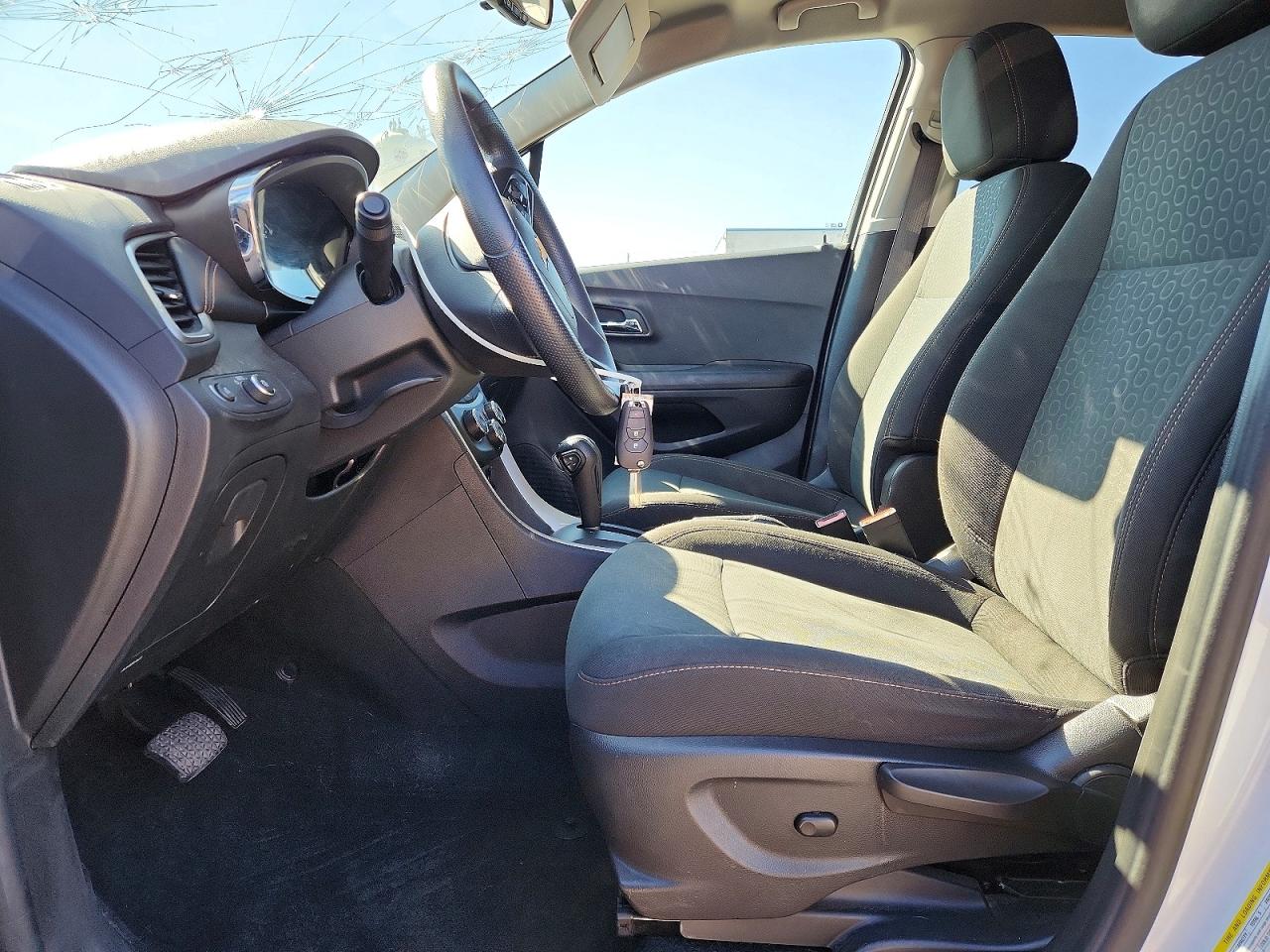 2020 CHEVROLET TRAX LS photo 13