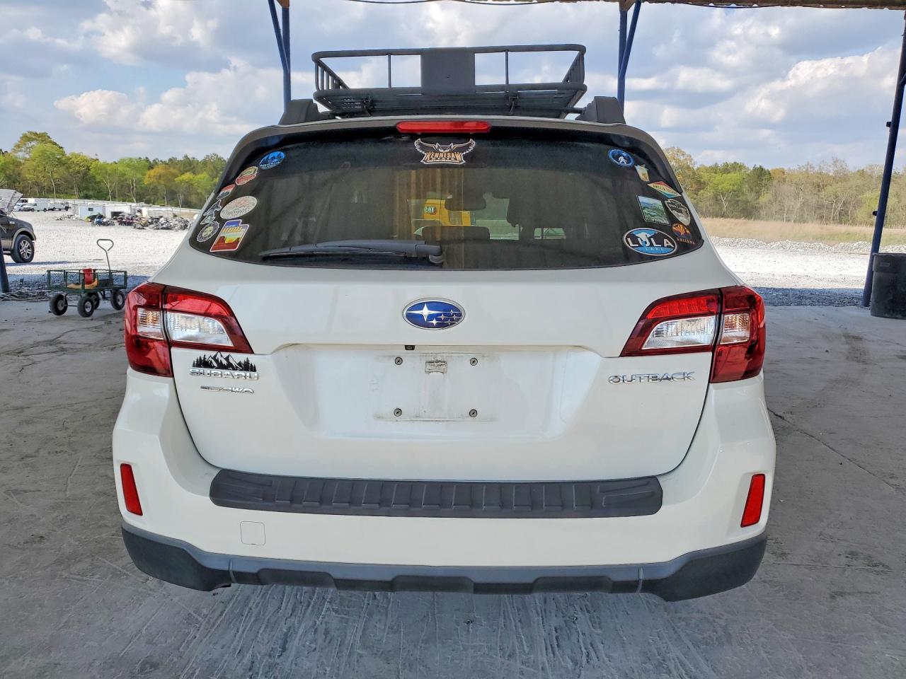 2015 SUBARU OUTBACK 2.5I PREMIUM photo 11