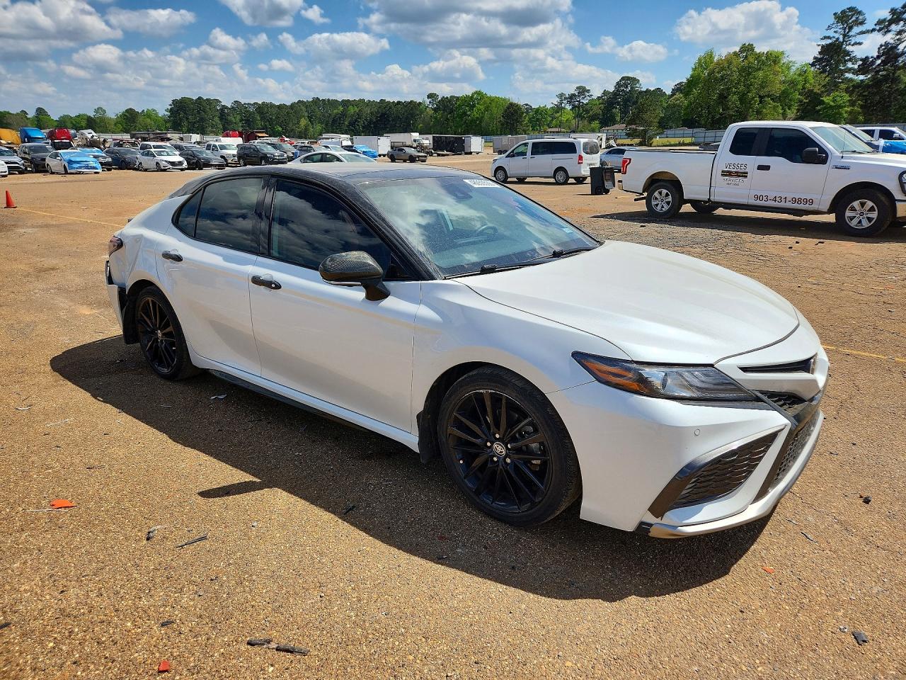2021 TOYOTA CAMRY XSE V6 photo 4