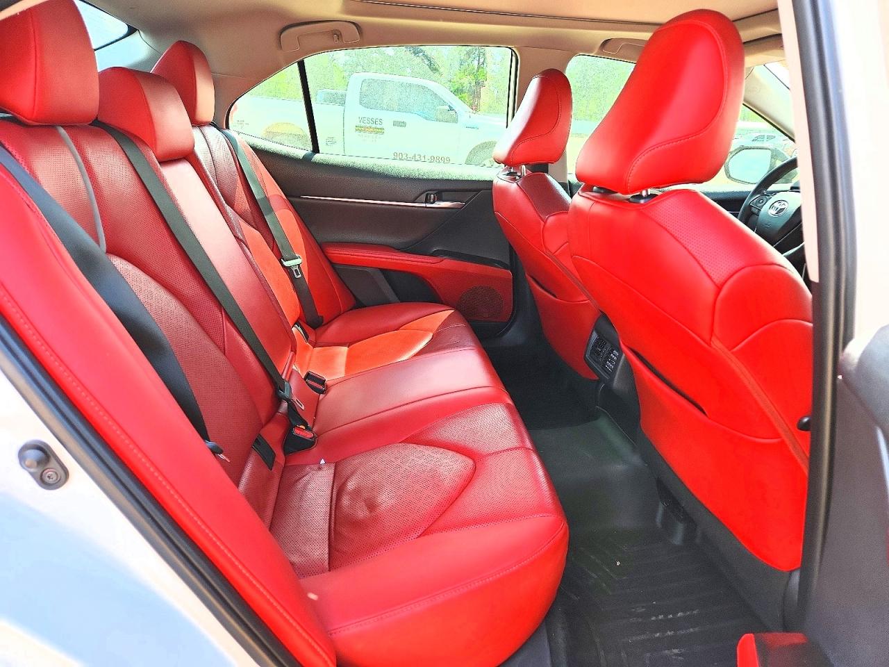 2021 TOYOTA CAMRY XSE V6 photo 10