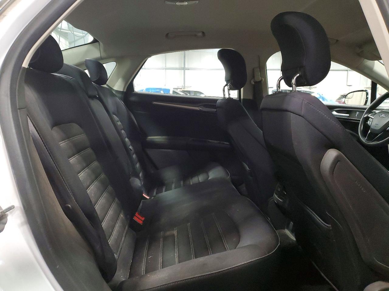 2013 FORD FUSION SE photo 19