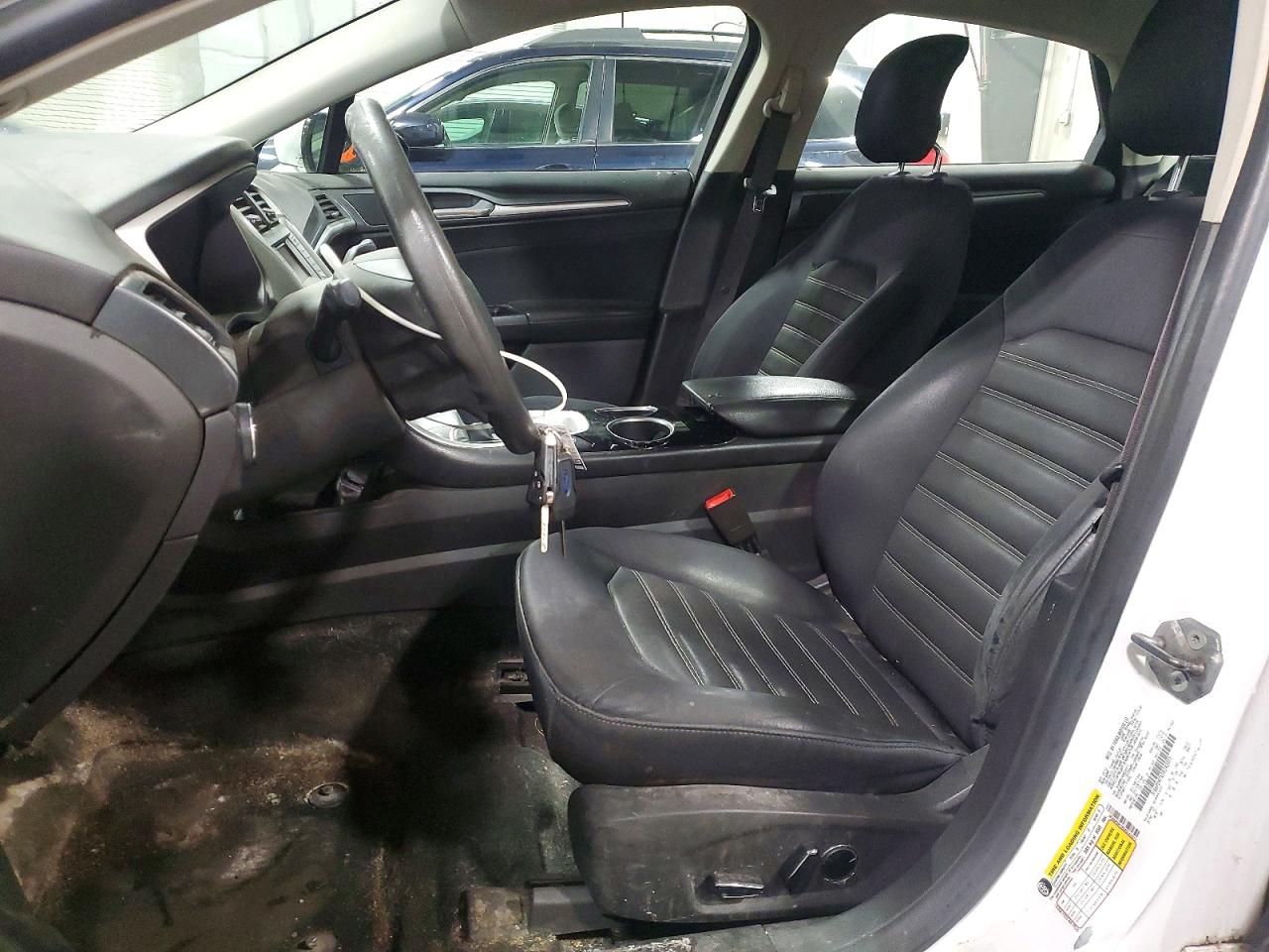 2013 FORD FUSION SE photo 13