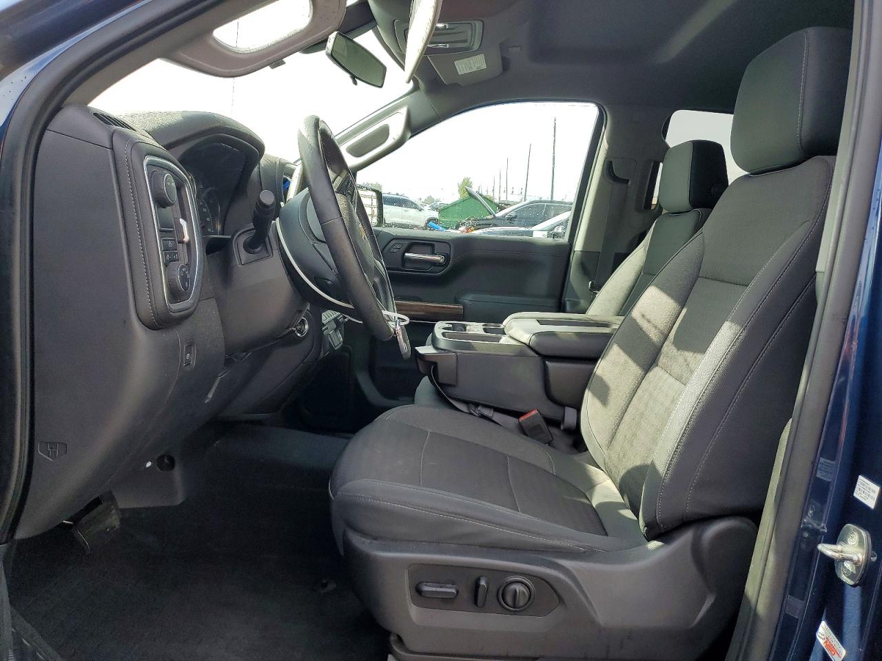 2020 CHEVROLET SILVERADO C1500 LT photo 13