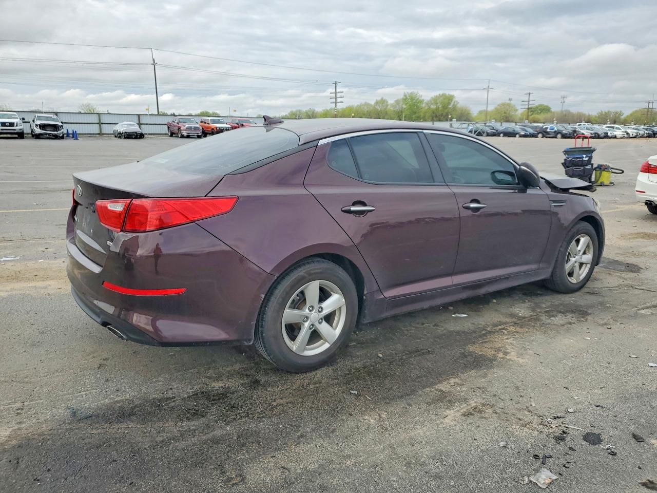 2015 KIA OPTIMA LX photo 3