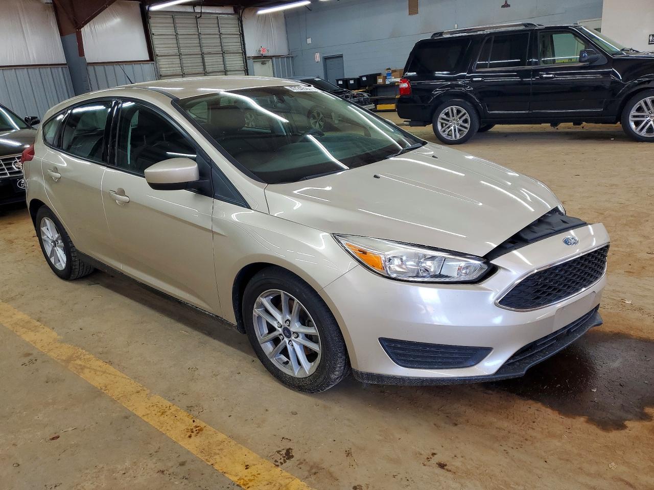 2018 FORD FOCUS SE photo 7