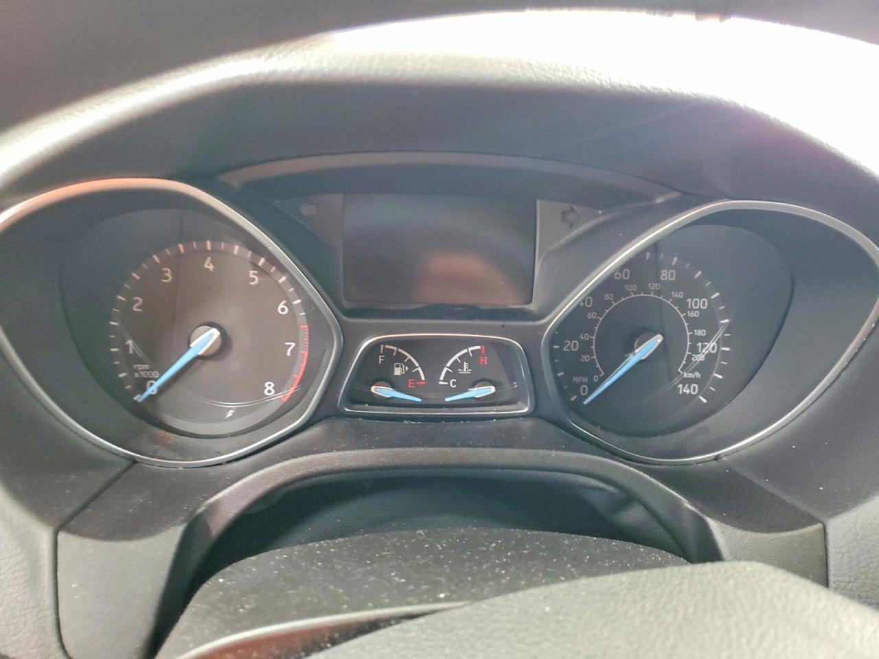 2018 FORD FOCUS SE photo 17