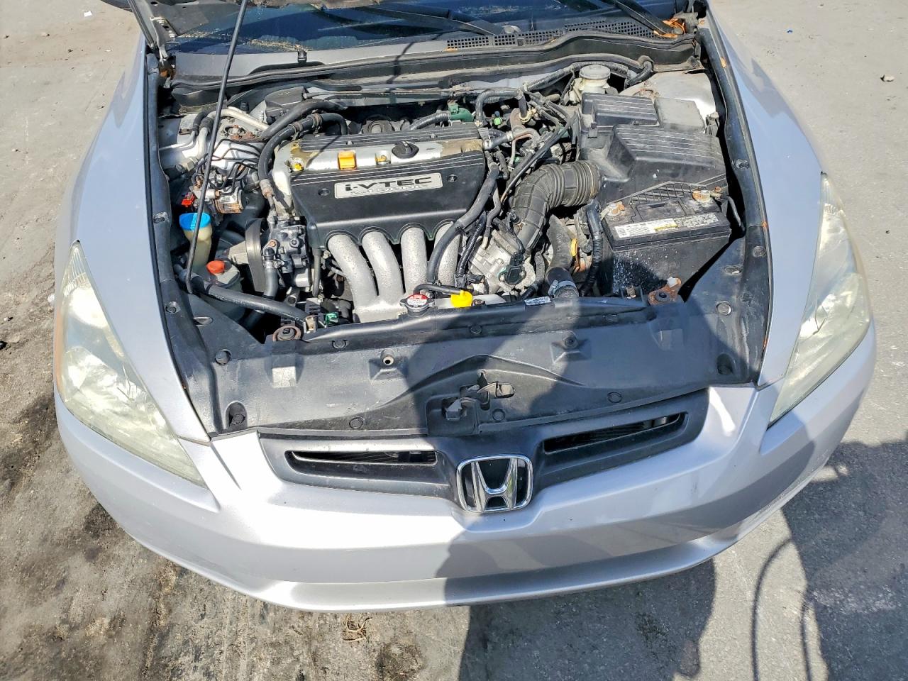 2003 HONDA ACCORD LX photo 21