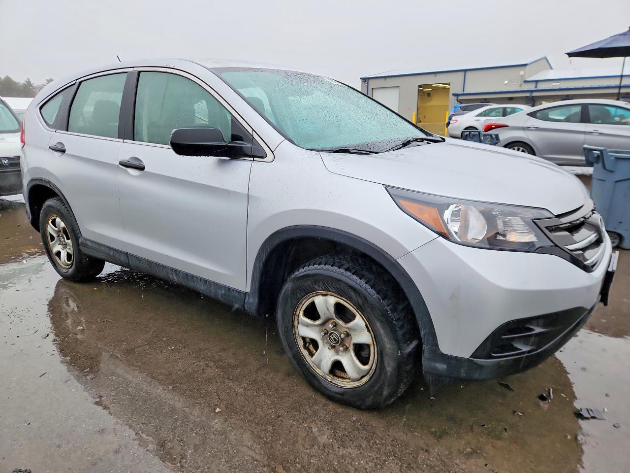 2013 HONDA CR-V LX photo 4