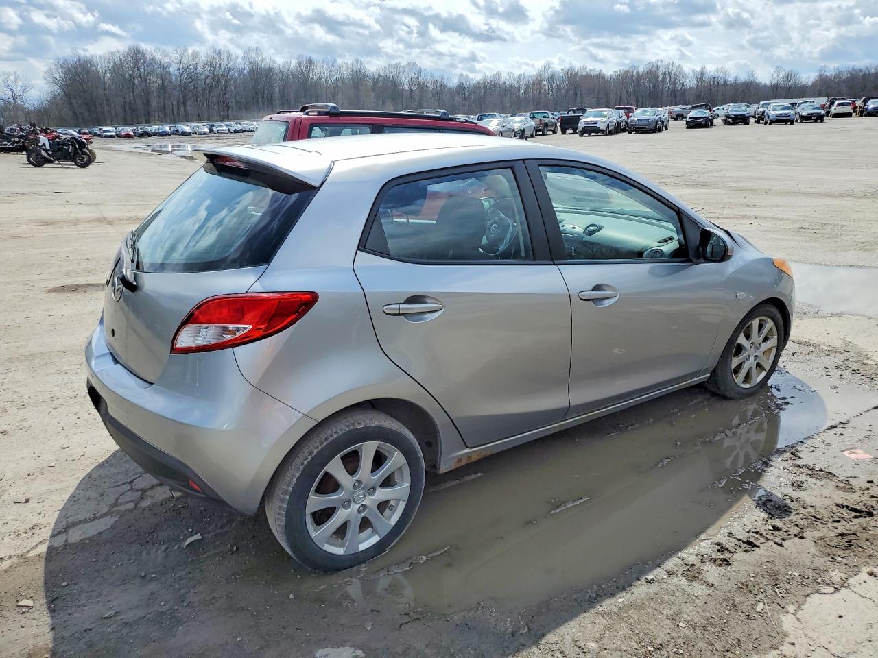 2011 MAZDA MAZDA2 photo 7