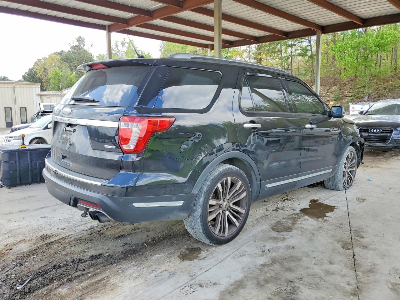 2018 FORD EXPLORER PLATINUM photo 5