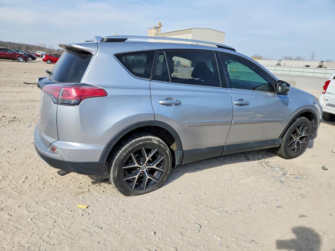 2016 TOYOTA RAV4 SE photo 5