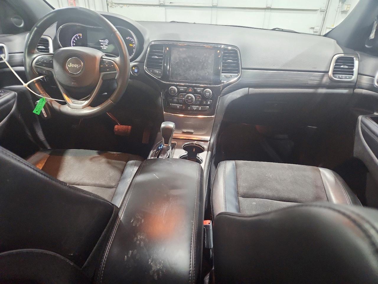 2019 JEEP GRAND CHEROKEE LAREDO photo 8