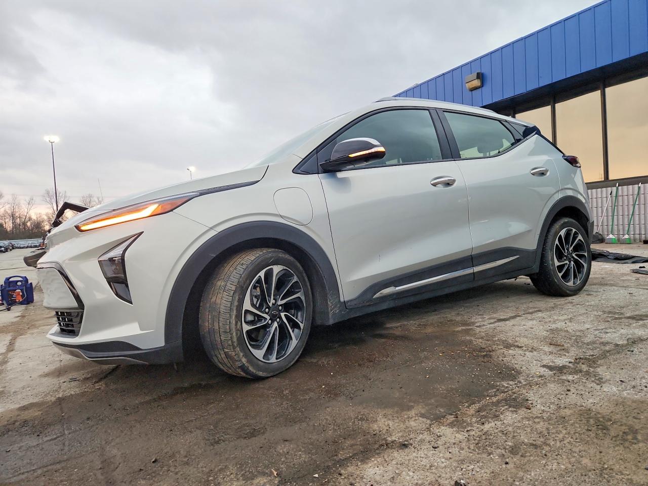 2023 CHEVROLET BOLT EUV