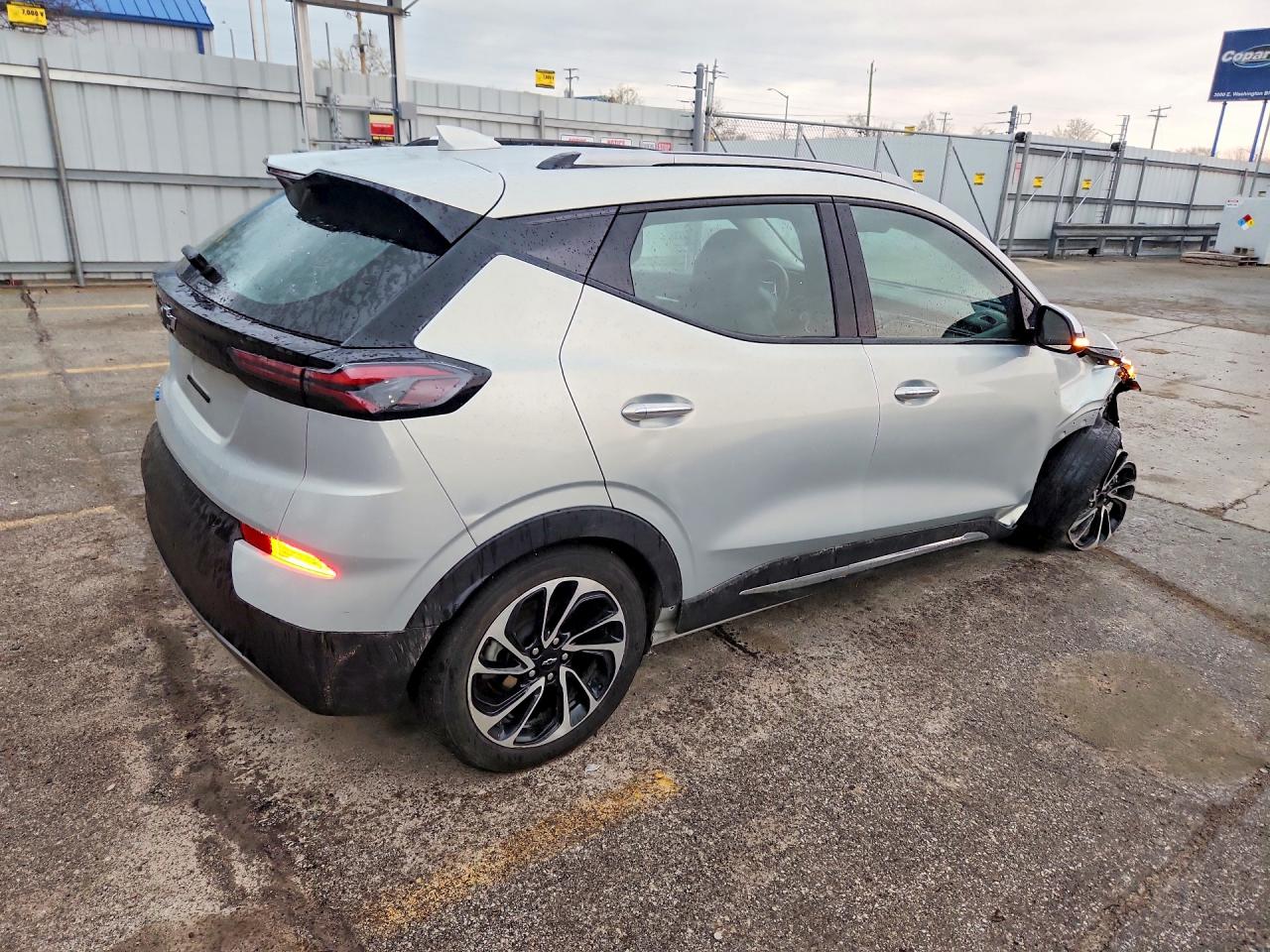 2023 CHEVROLET BOLT EUV PREMIER photo 5