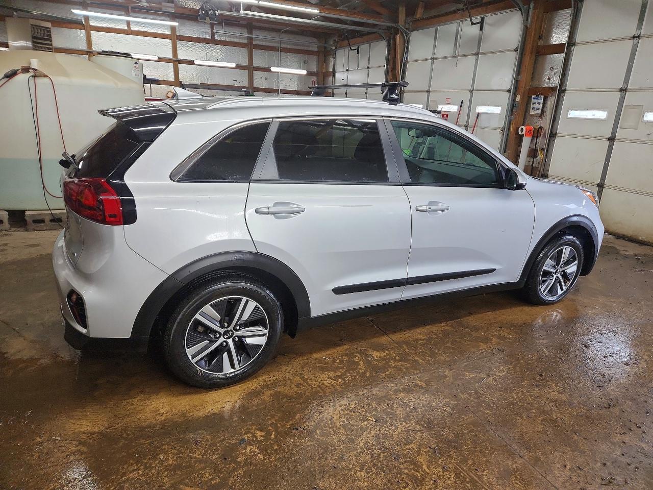 2020 KIA NIRO LXS photo 5