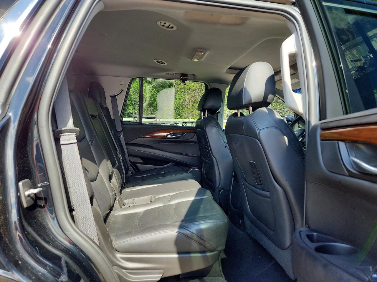 2019 CADILLAC ESCALADE LUXURY photo 21