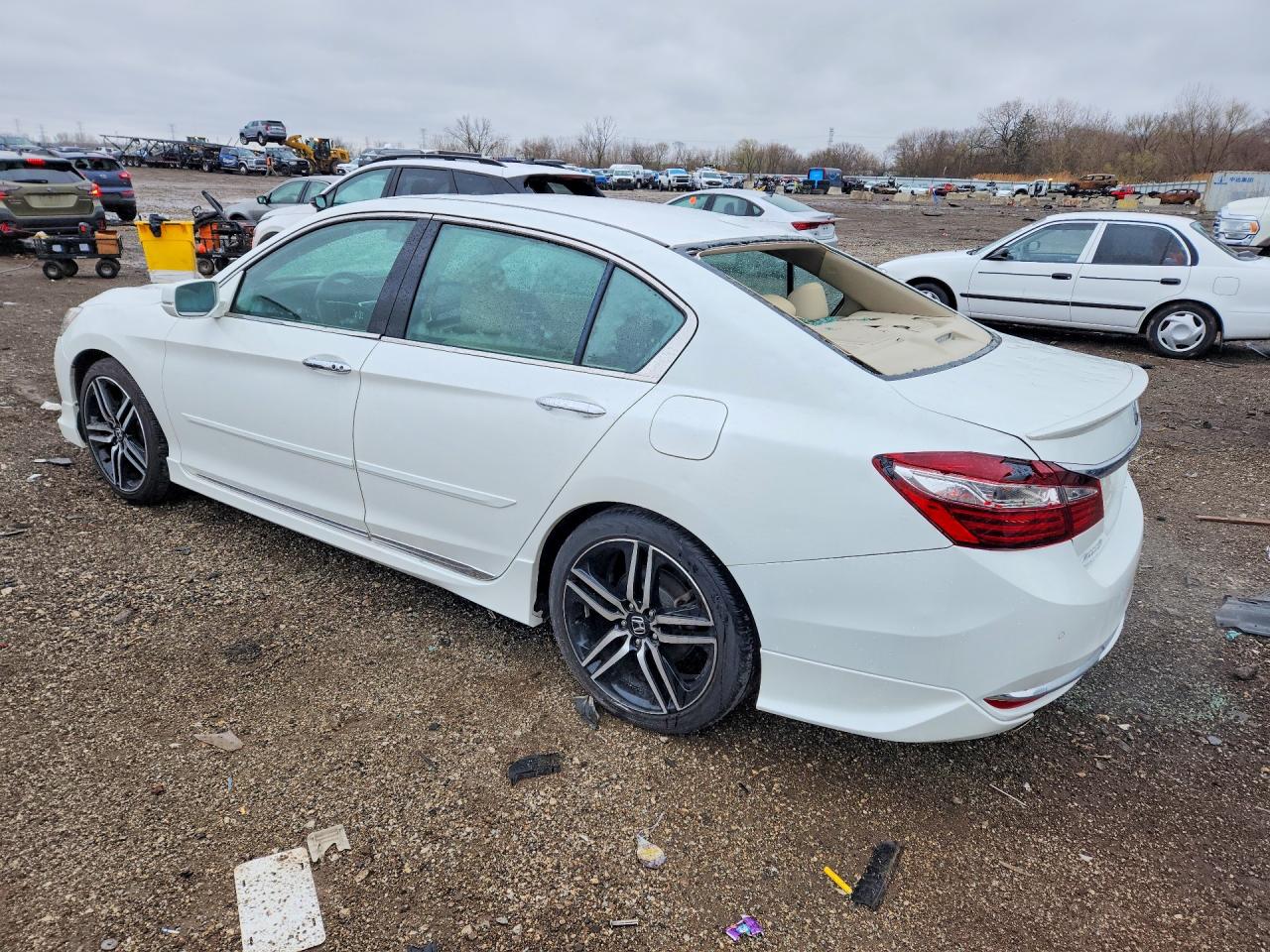 2017 HONDA ACCORD TOURING photo 2