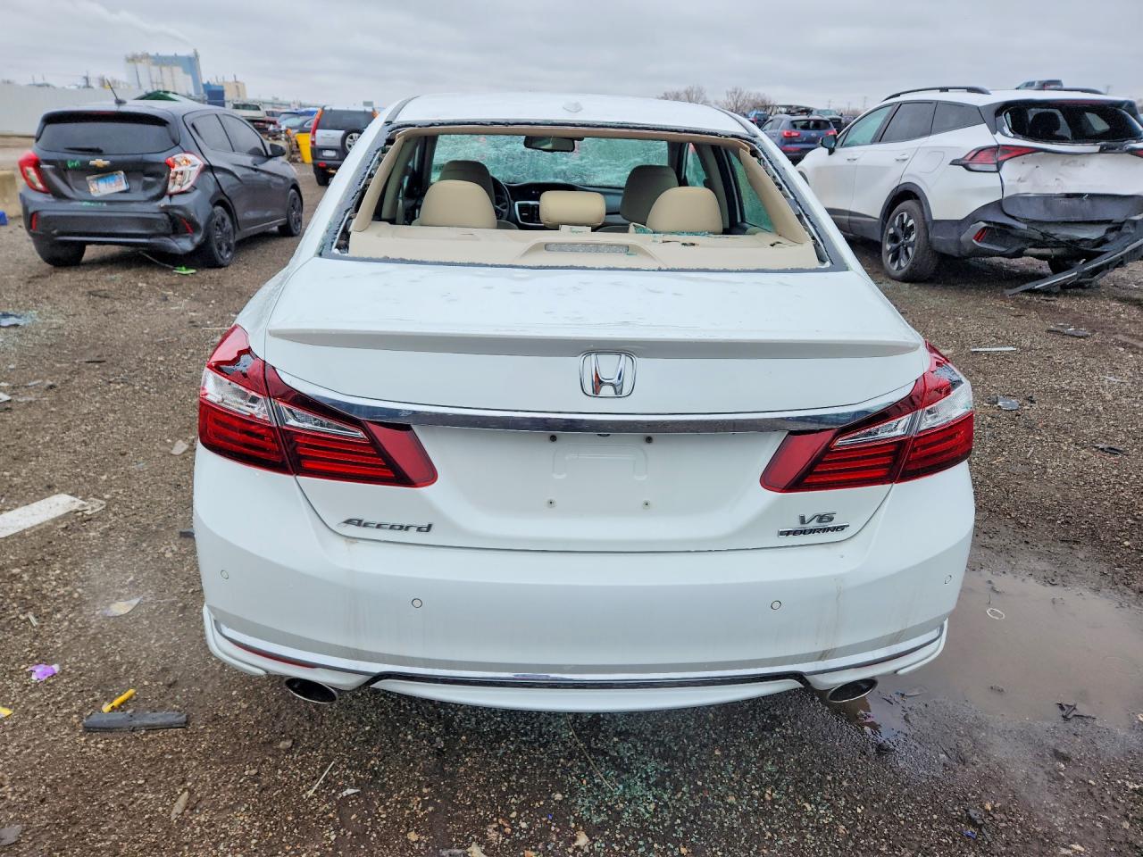 2017 HONDA ACCORD TOURING photo 6