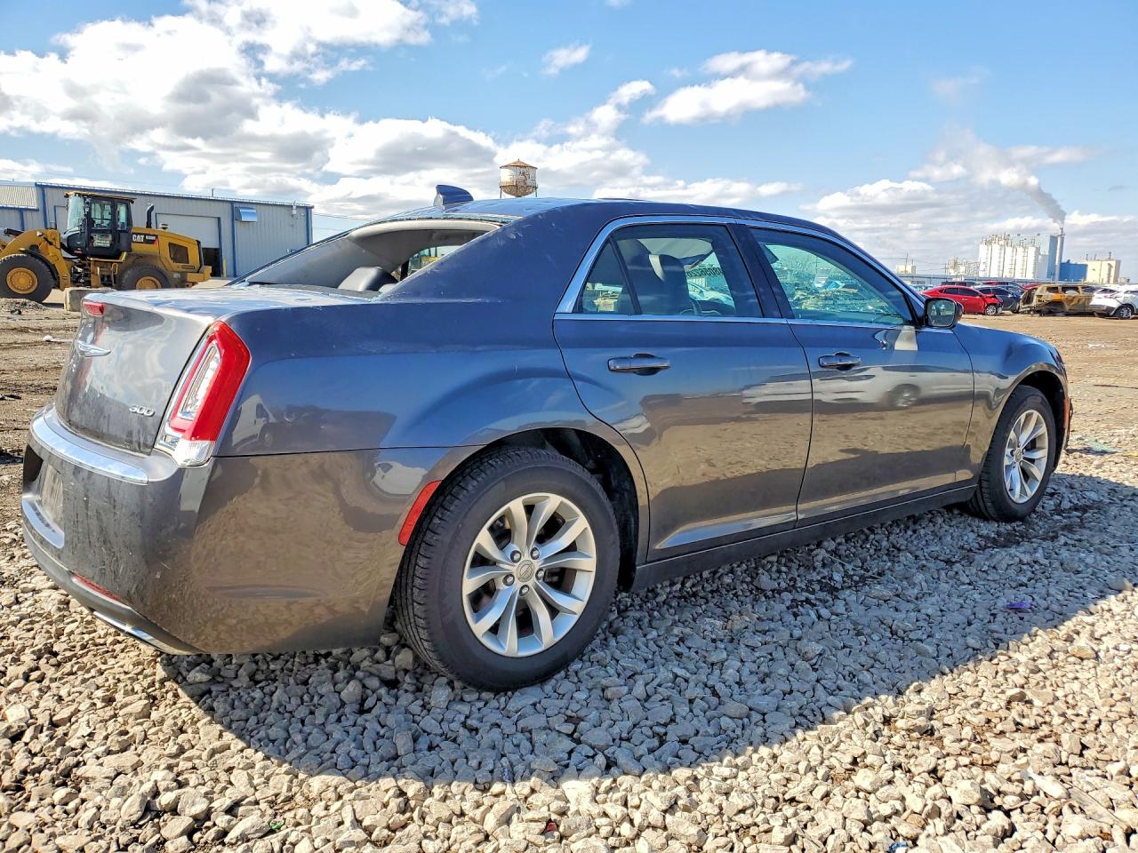 2015 CHRYSLER 300 LIMITED photo 3