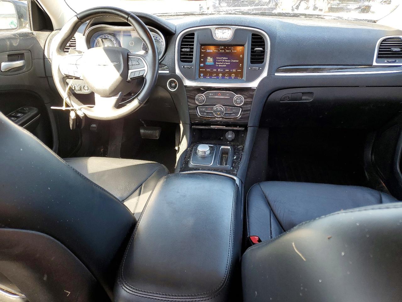 2015 CHRYSLER 300 LIMITED photo 8