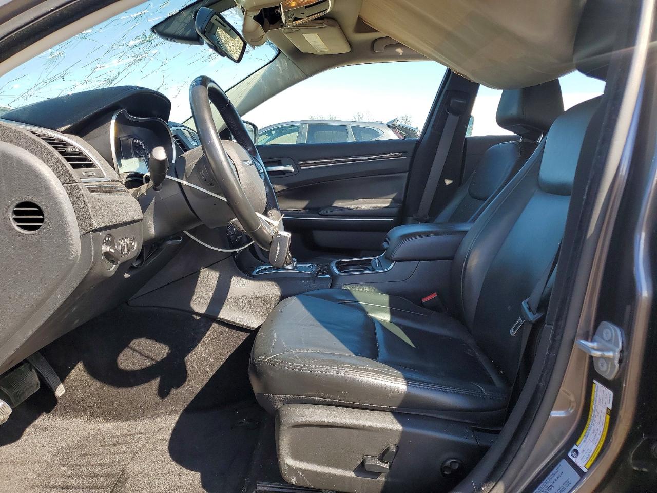 2015 CHRYSLER 300 LIMITED photo 7
