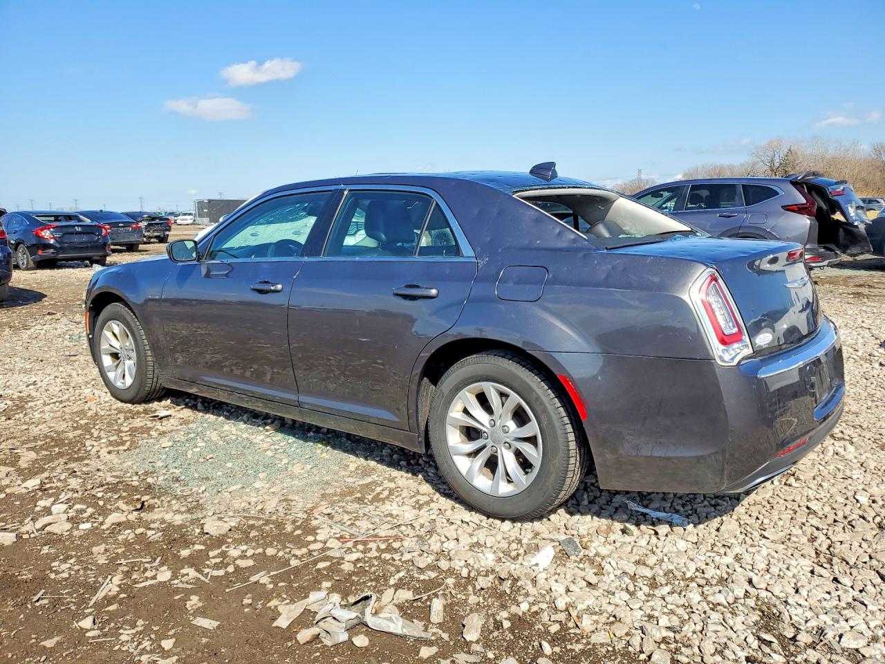 2015 CHRYSLER 300 LIMITED photo 2