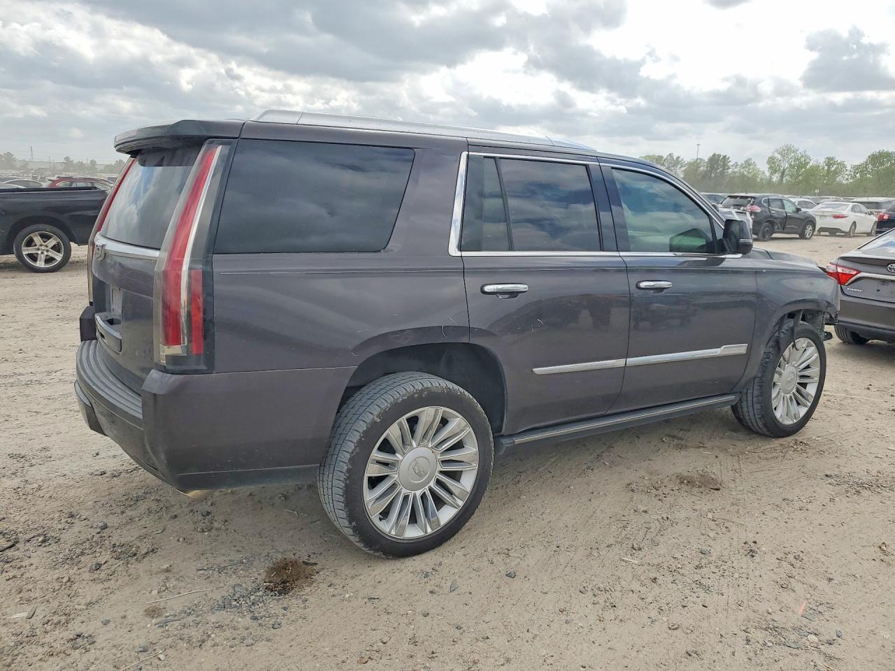 2016 CADILLAC ESCALADE PLATINUM photo 7