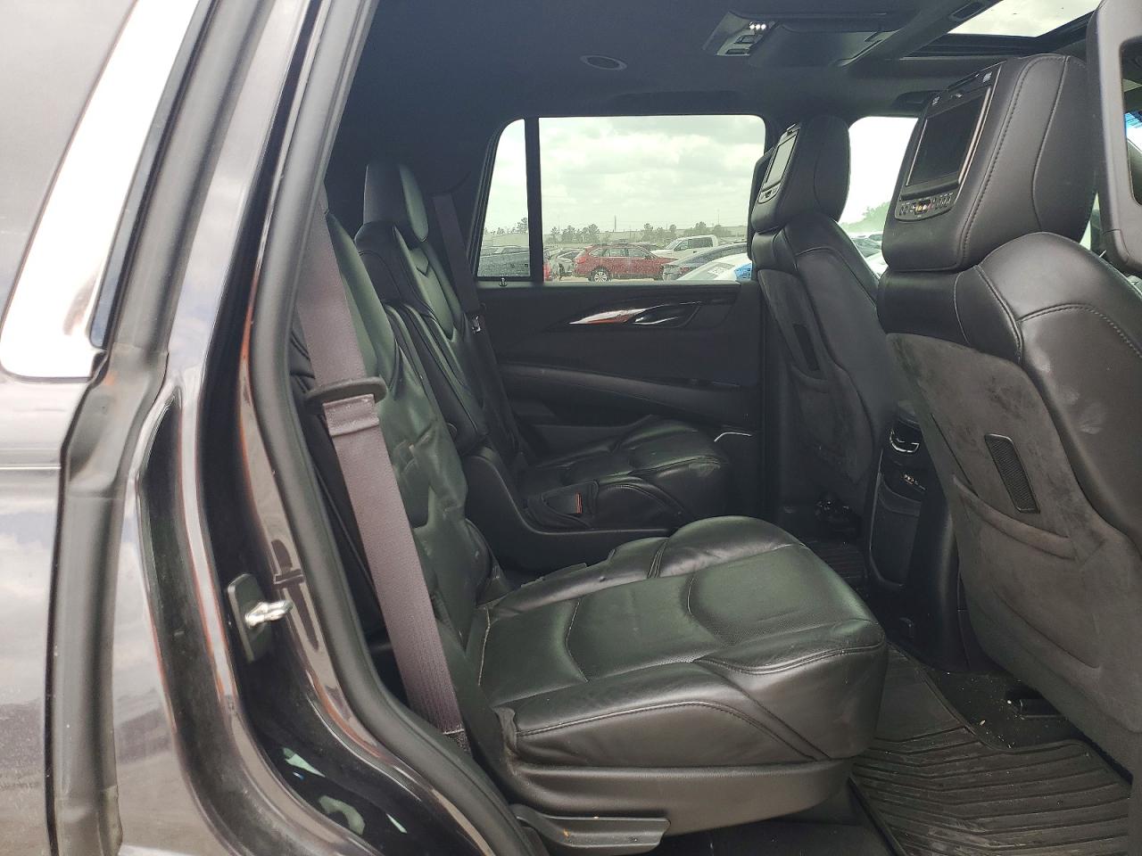 2016 CADILLAC ESCALADE PLATINUM photo 31