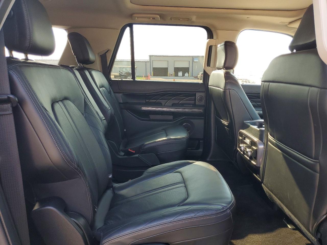 2018 FORD EXPEDITION MAX PLATINUM photo 11