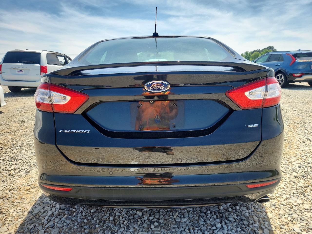 2015 FORD FUSION SE photo 16
