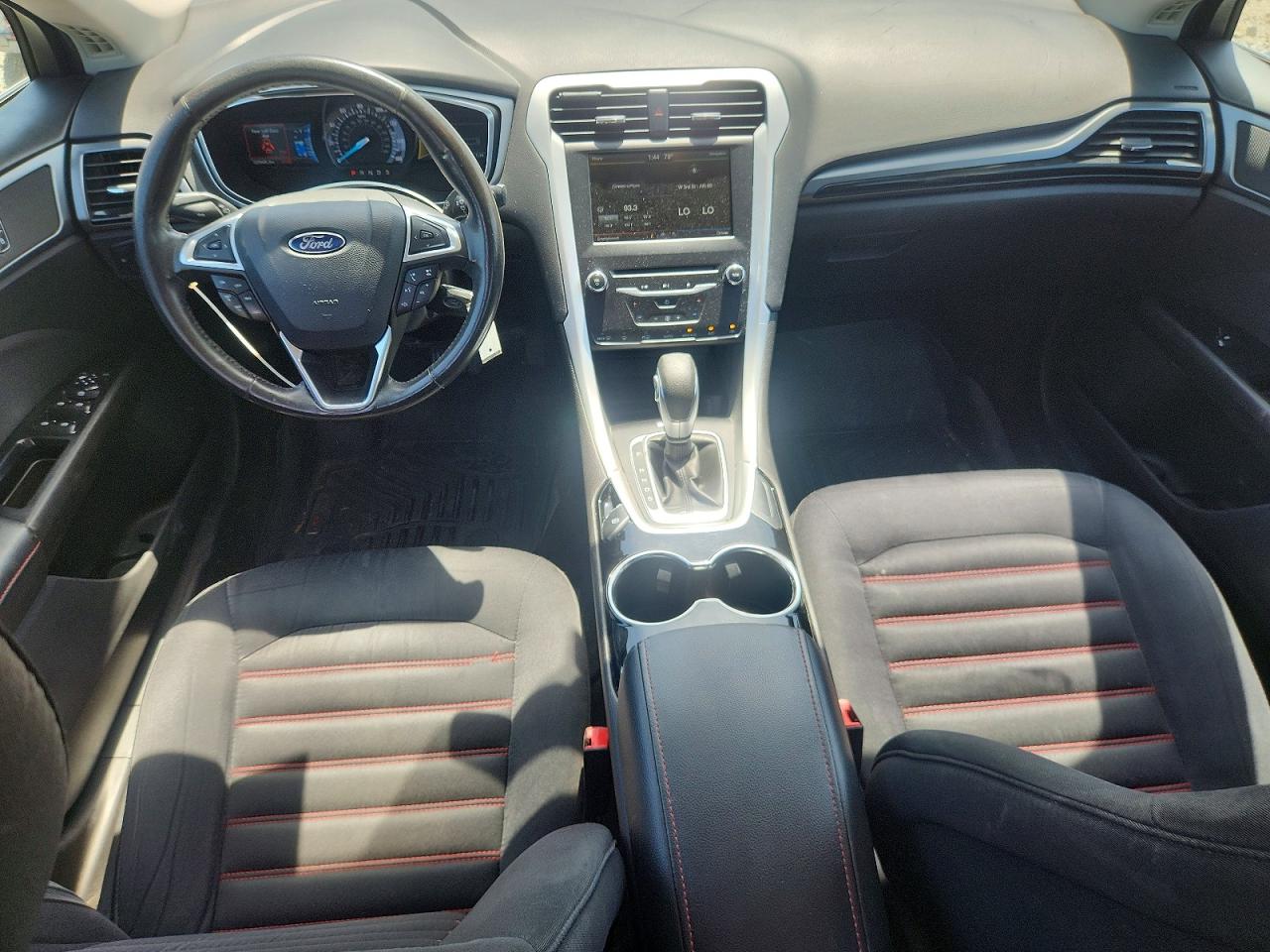 2015 FORD FUSION SE photo 22