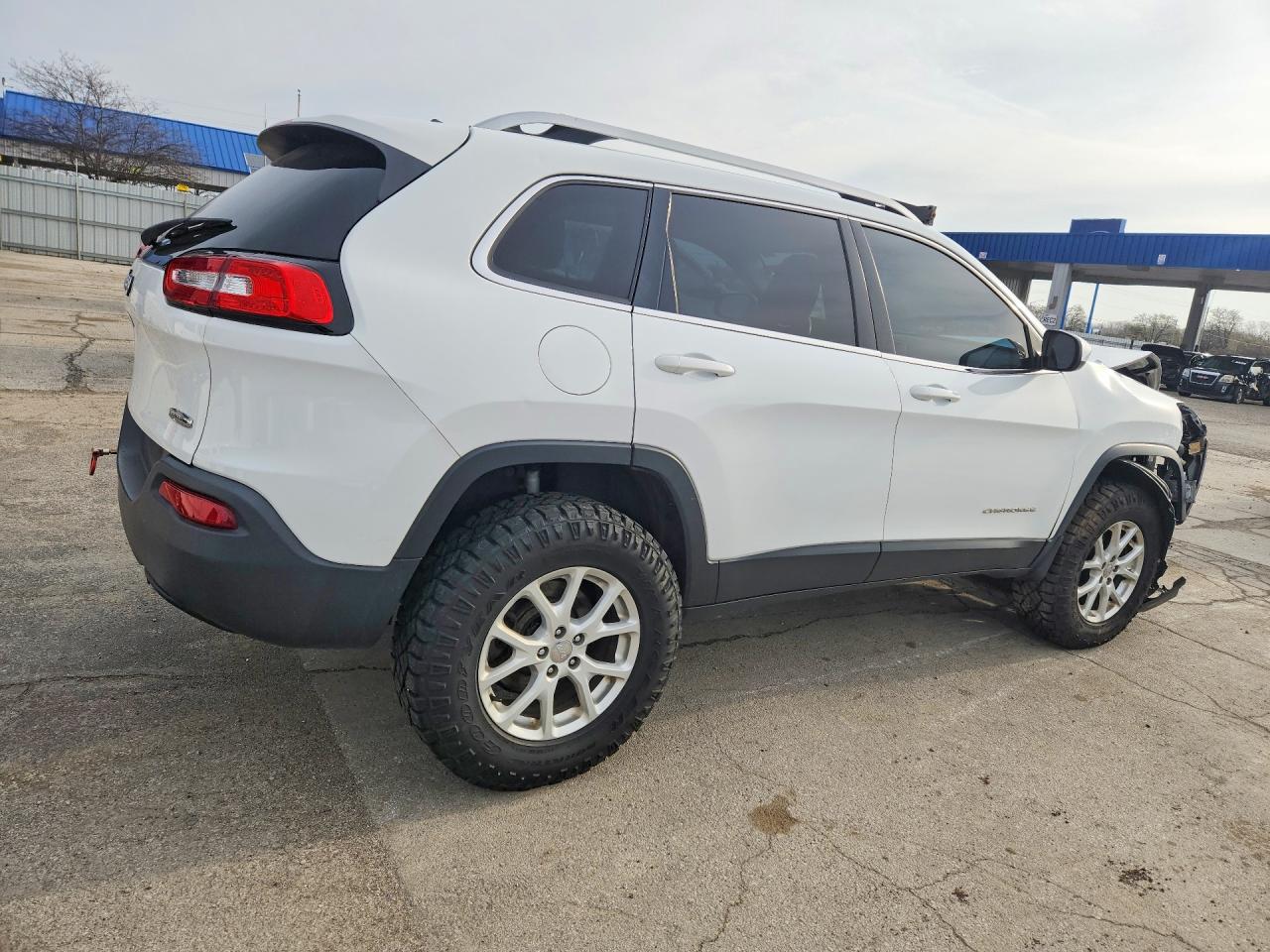 2016 JEEP CHEROKEE LATITUDE photo 5