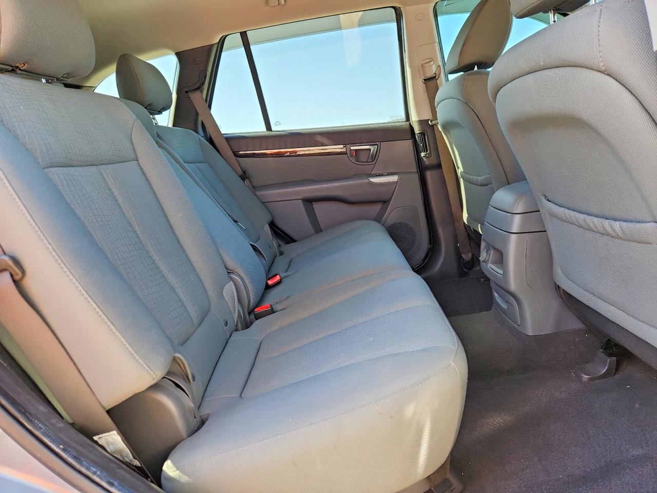 2010 HYUNDAI SANTA FE GLS photo 31