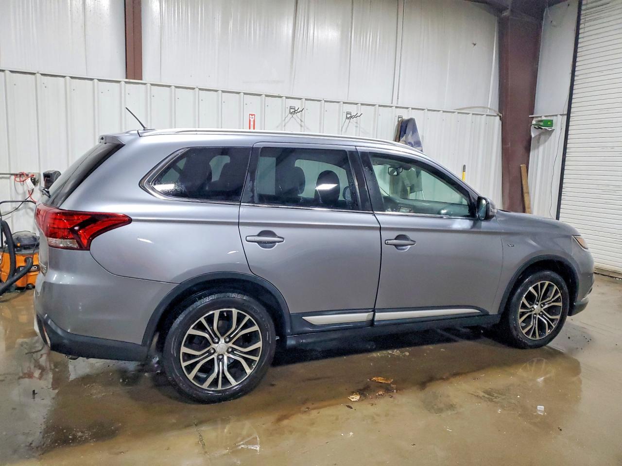 2016 MITSUBISHI OUTLANDER GT photo 5